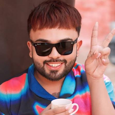 ਇੰਸਟਾਗ੍ਰਾਮ ’ਤੇ 2.61 ਲੱਖ ਫਾਲੋਅਰਜ਼ ਵਾਲੇ, LGBTQ ਹਮਾਇਤੀ  ਮੈਡ ਸੰਧੂ (Mad Sandhu) ਦੇ ਅੰਤਿਮ ਸੰਸਕਾਰ ਦੇ ਸਮੇਂ ਕੋਈ ਵੀ ਨਹੀਂ ਪਹੁੰਚਿਆ